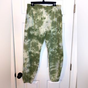 Threads 4 Thought tie dyed joggers. Size L